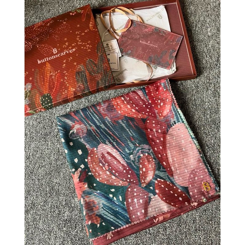 buttonscraves preloved