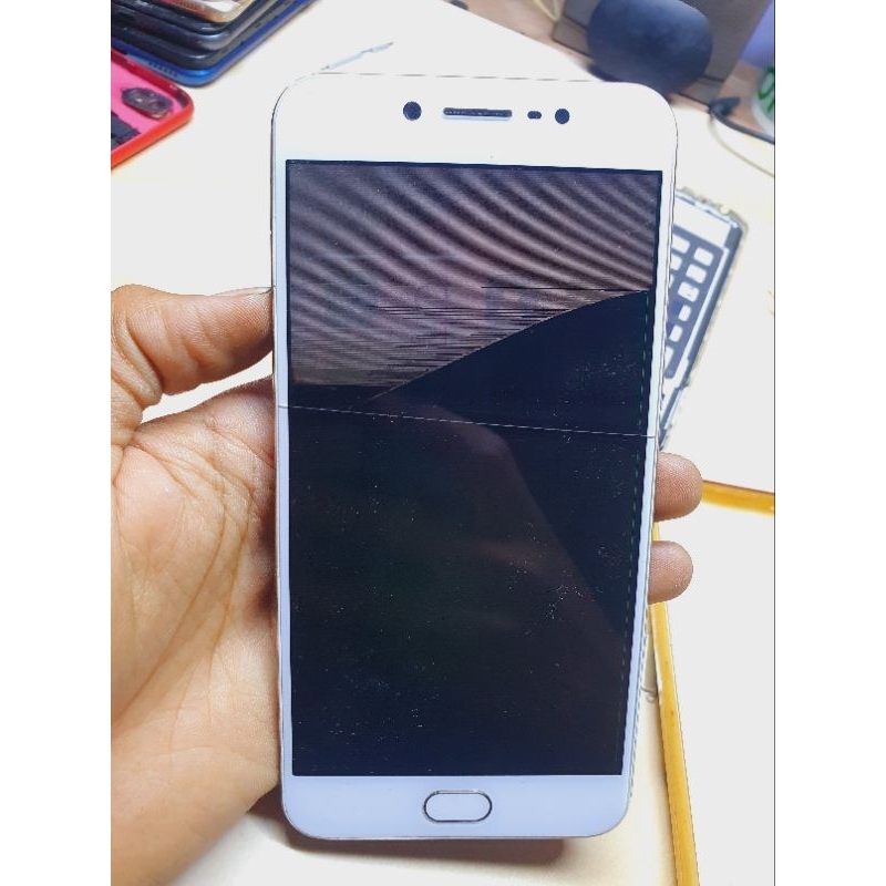 Vivo V5s 4/64GB Unit Minus LCD/Backdor/Tombol/ Hidup Segel