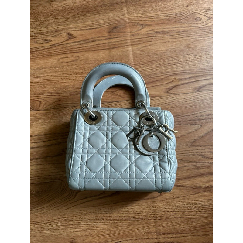 Lady Dior Mirror ada minusnya