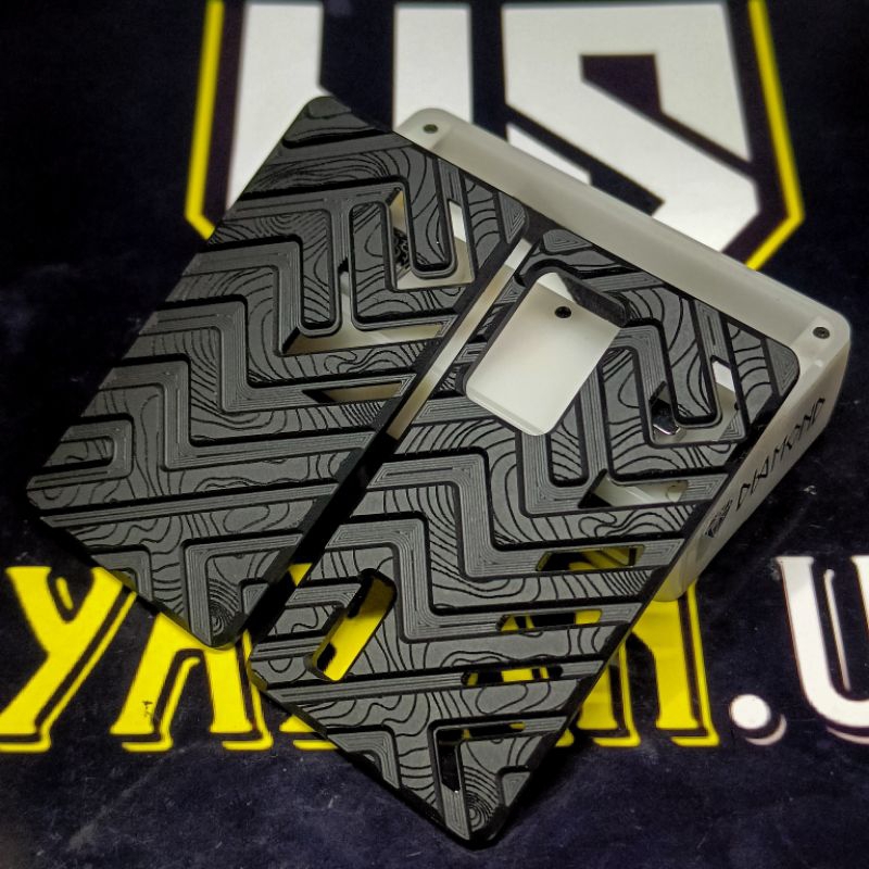 

Nude V2 Acrylic Panel V2 Ice Berg Nero Acrylic Black Matte Texture