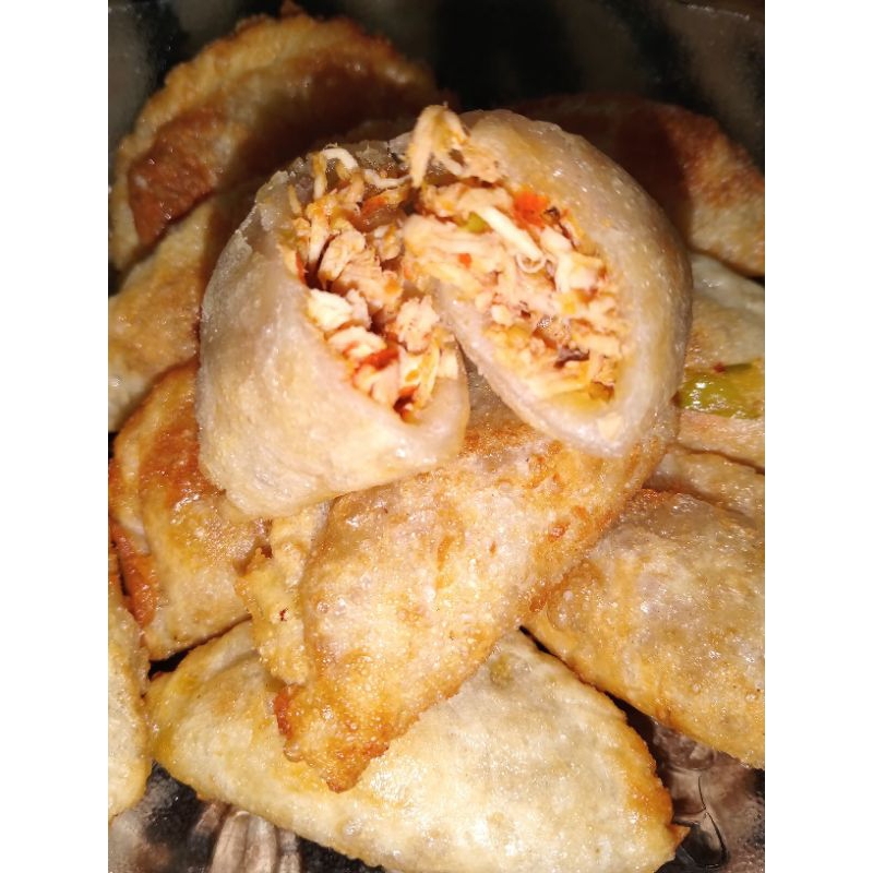 

cireng ayam suwir frozen + Chili oil