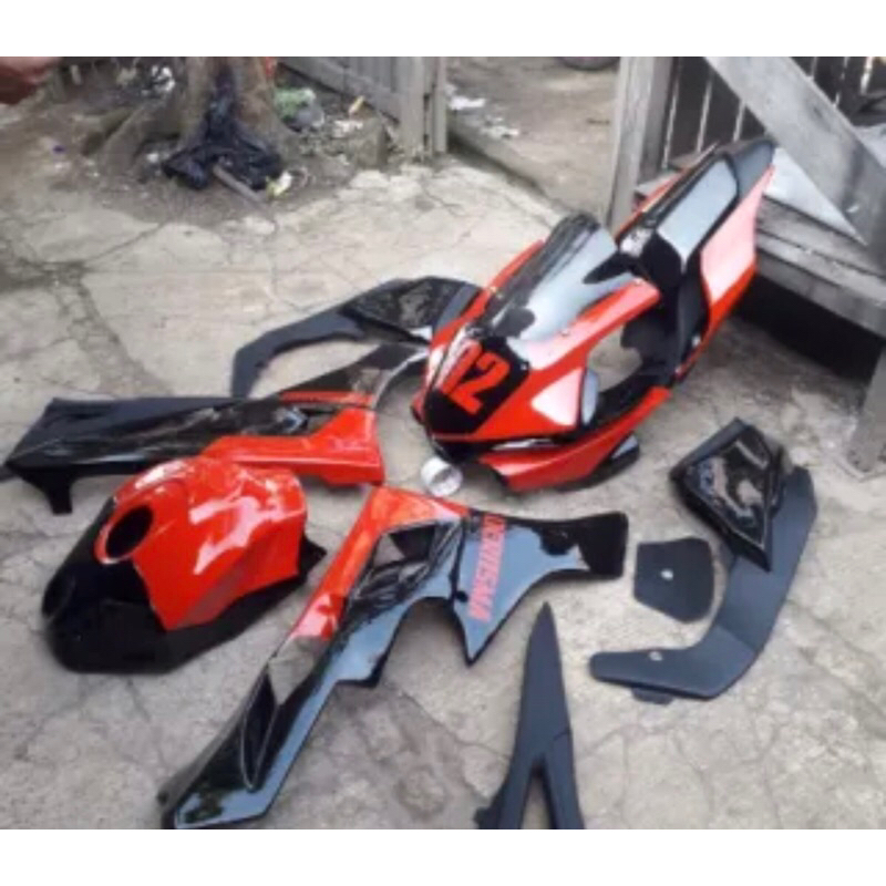 Fullbodi model r1 untuk new vixion r15 v2 dan r15 v3