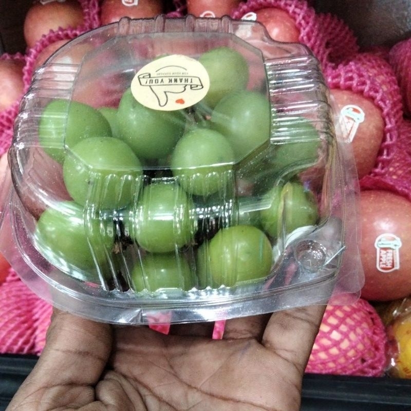 

Anggur hijau muscat manis per pack