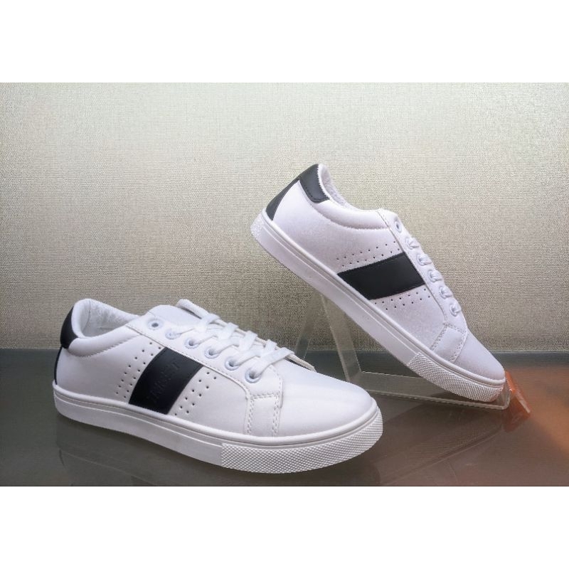 Sepatu Sneaker Triset Original Murah