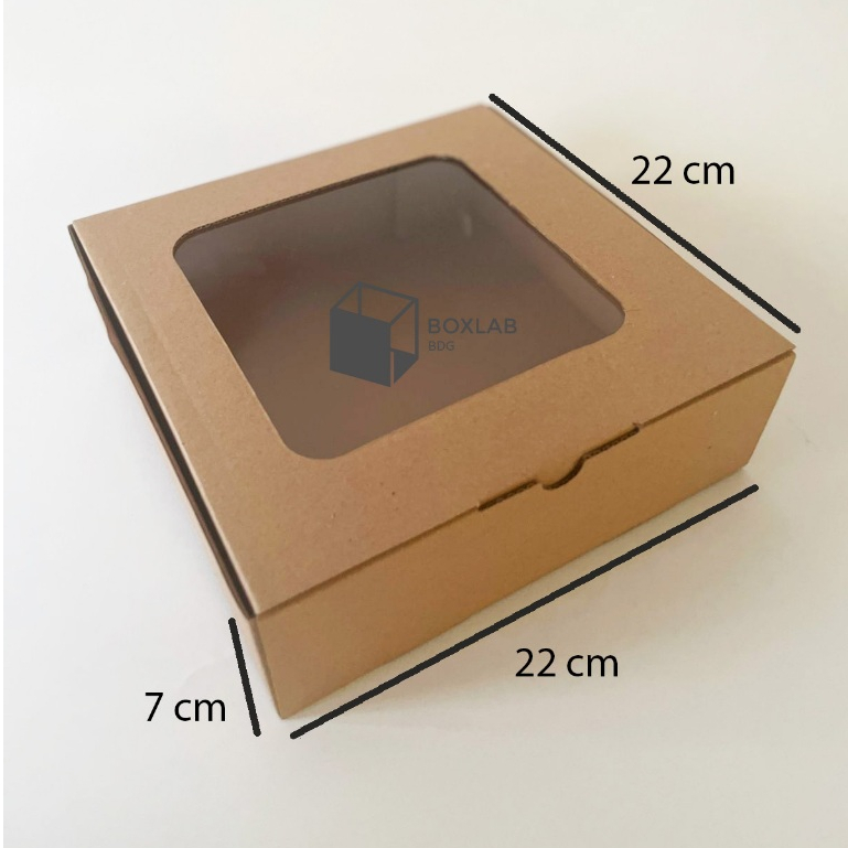 

Box Jendela Mika 22x22x7 cm, Box Cake Tart Puding, Kotak Kue, Packaging E flute CM 22227