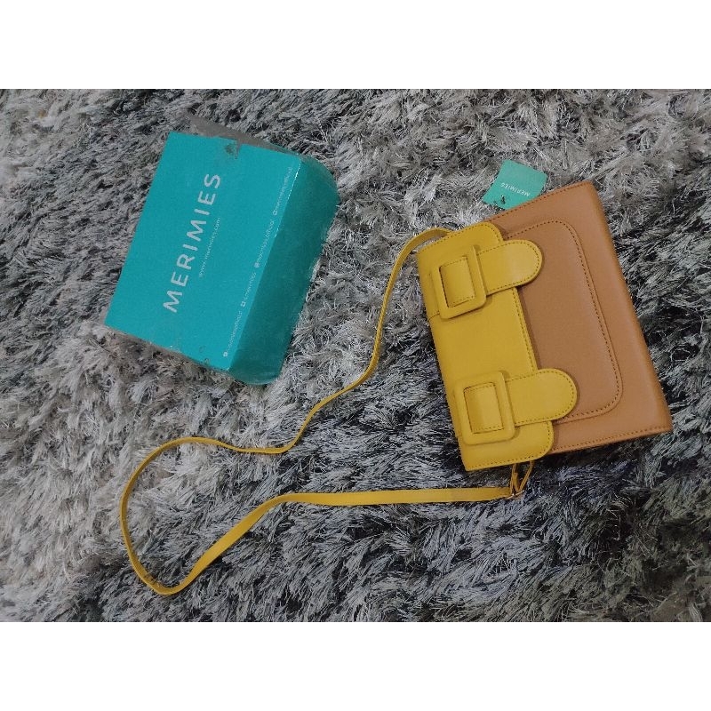 MERIMIES STRIP CUTE CROSSBODY BAG