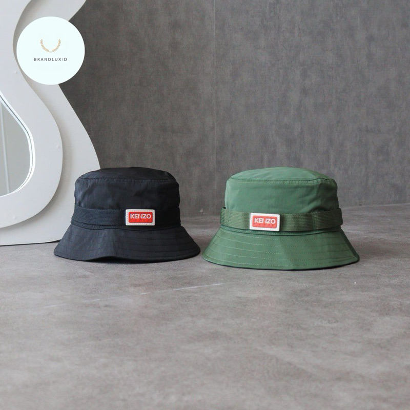 Kenzo Jungle Bucket Hat Met Patch in Black & Dark Green