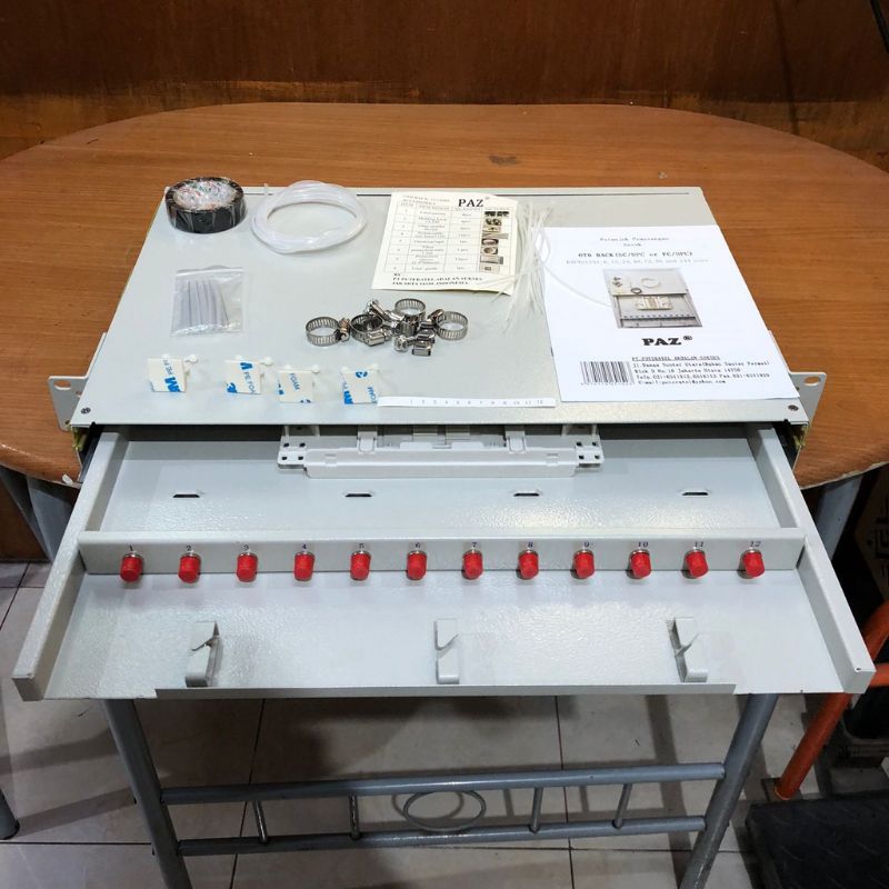 OTB 12-24 core Merk PAZ type FC UPC lengkap pigtail paz, adaptor