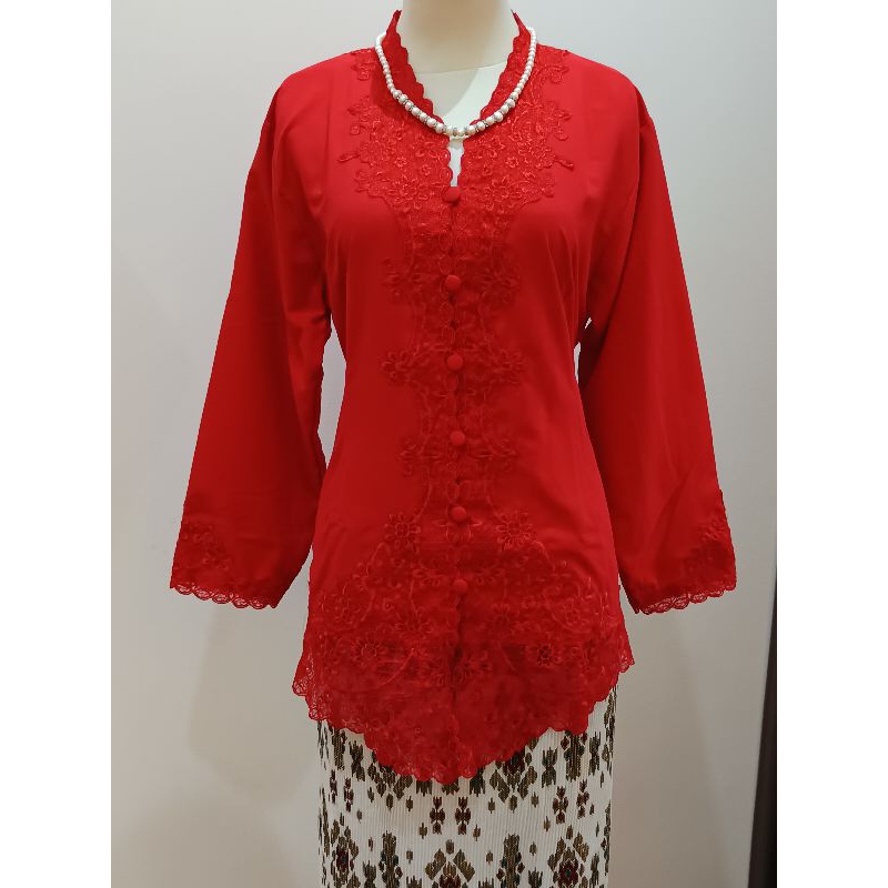 kebaya encim senada merah