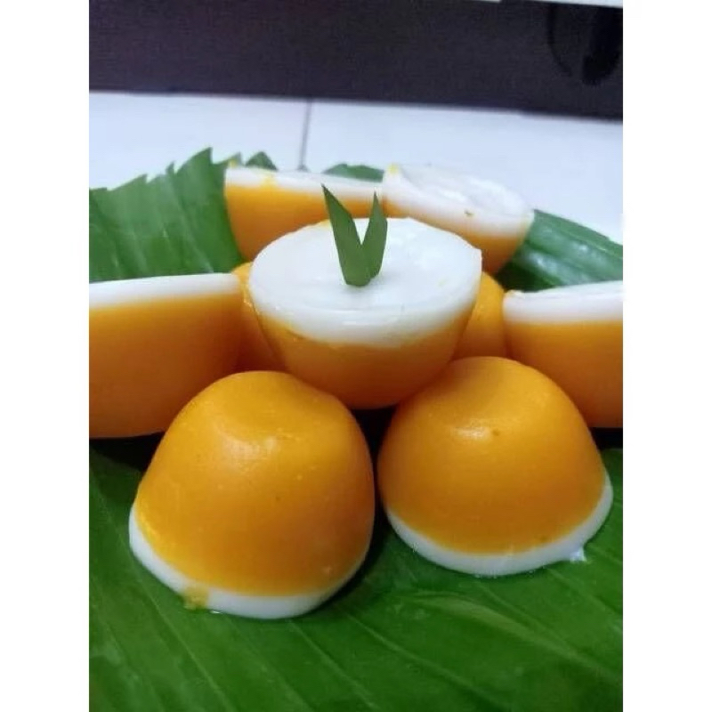 

Kue Talam Ubi / Kue Subuh / Kue Basah / Jajanan Pasar Senen