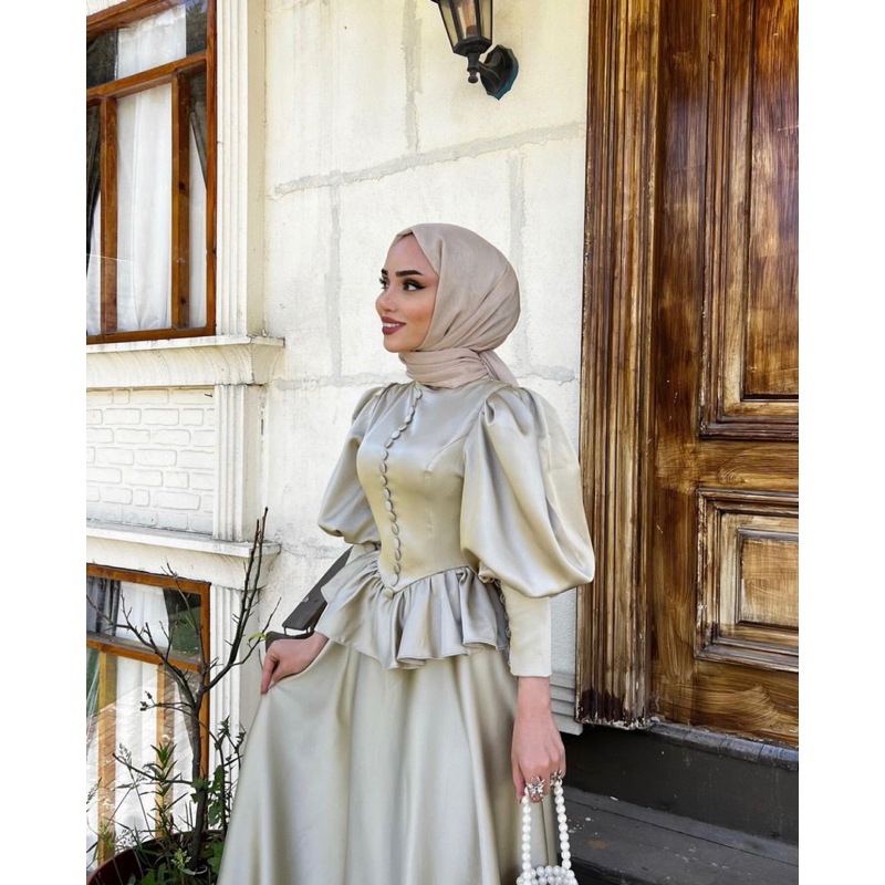 dress hijab silk satin mewah tunangan wisuda