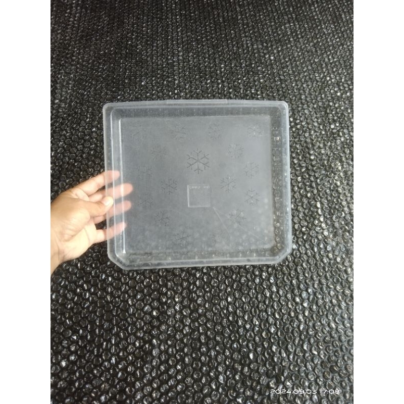 RAK KECIL BAGIAN FREZEER KULKAS SHARP 2 PINTU ORIGINAL