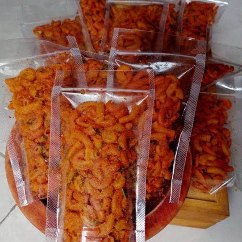 

Paket Reseller Makaroni Bantet pedas daun jeruk 60gr isi 20pack