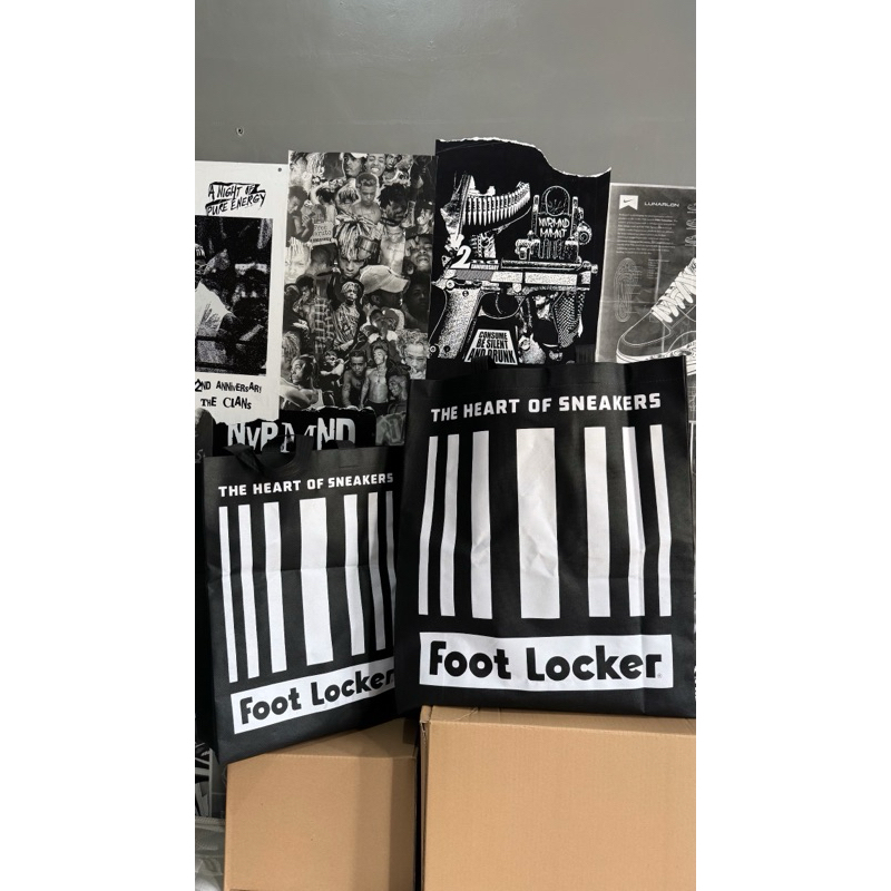 

Paperbag TOTEBAG FOOTLOCKER Kain Tebal