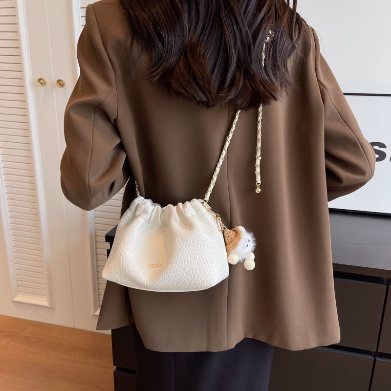 Tas Selempang Serut Wanita Import 620