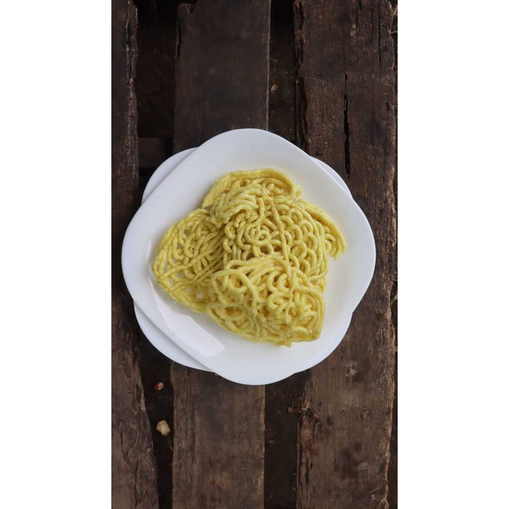 

Kerupuk Mie/Kerupuk Asinan/Kerupuk Kuning Gurih Renyah Nikmat