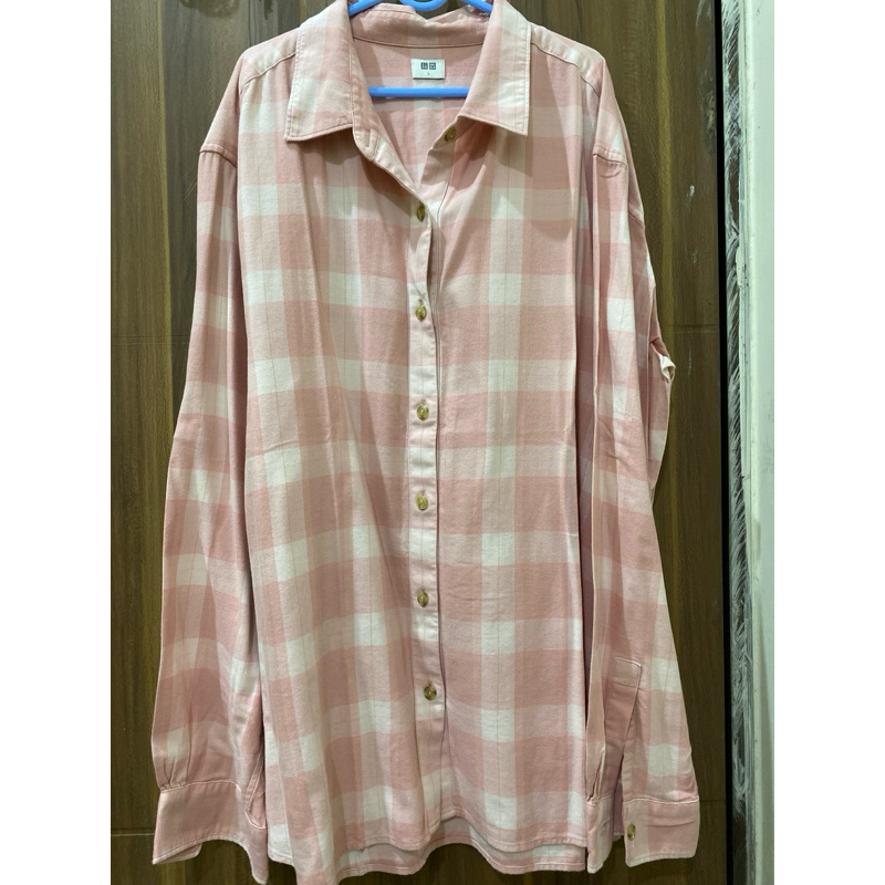 Preloved Uniqlo Kemeja Soft Brushed Checked Pink