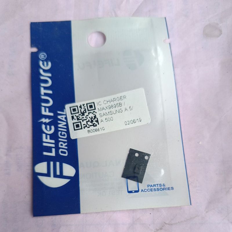 ic charger Samsung A5 ic max9895B Samsung a500