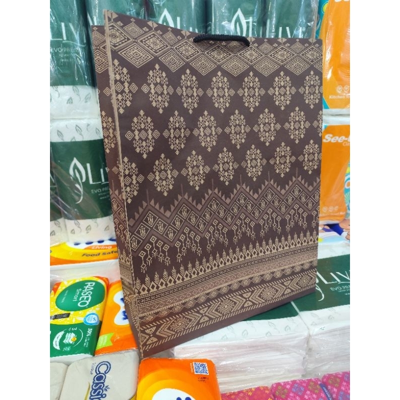 

paper bag jumbo batik new bahan tebal isi 12 pcs terlaris dan termurah