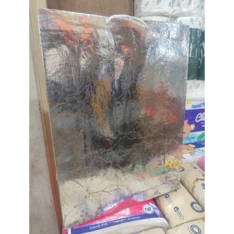 

paper bag xl silver bahan glossy isi 12 pcs terlaris dan termurah