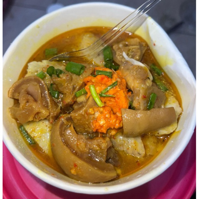 

Lontong Kikil