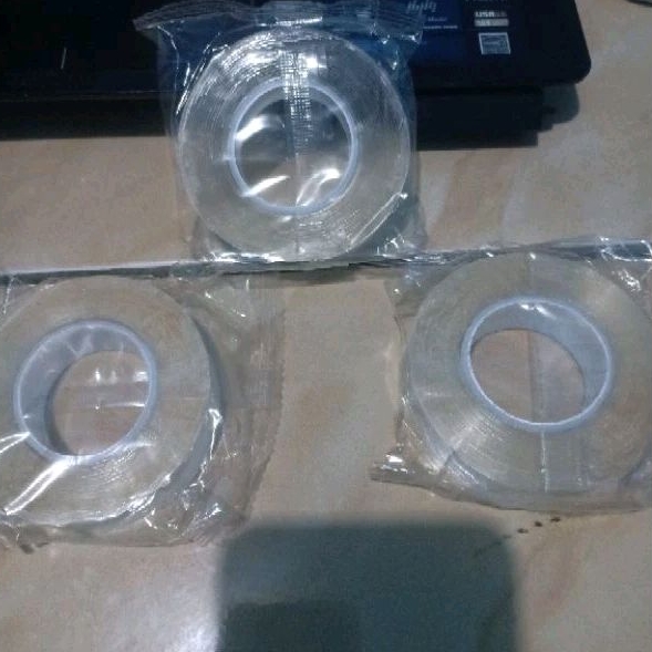 

Selotip double tape warna bening