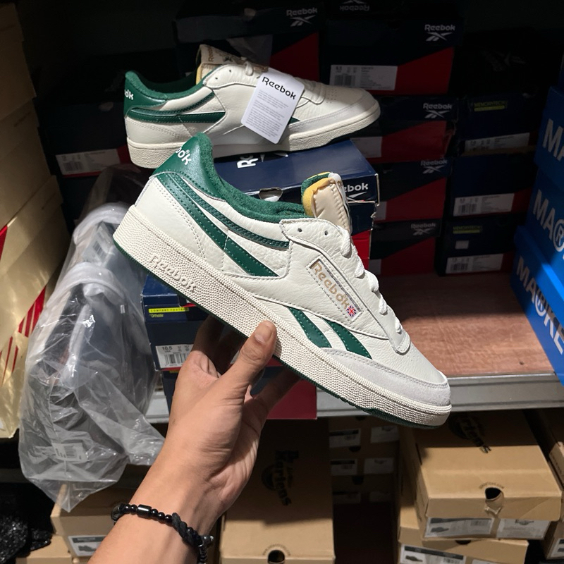 SEPATU REEBOK CLUB C REVENGE VINTAGE MENS ORIGINAL 100%