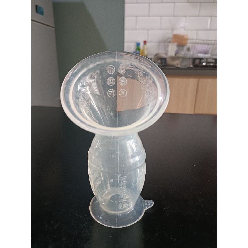 PRELOVED Haakaa Silicone Breastpump