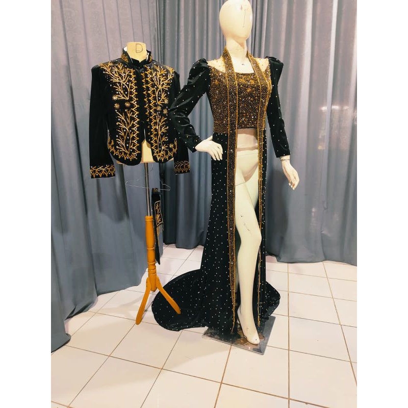 kebaya bludru jawa