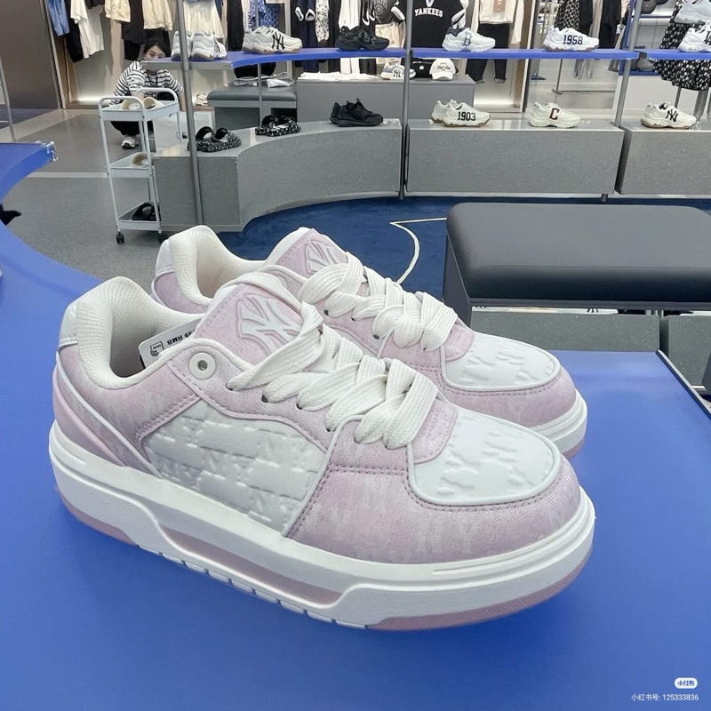 MLB Chunky Liner Classic Monogram