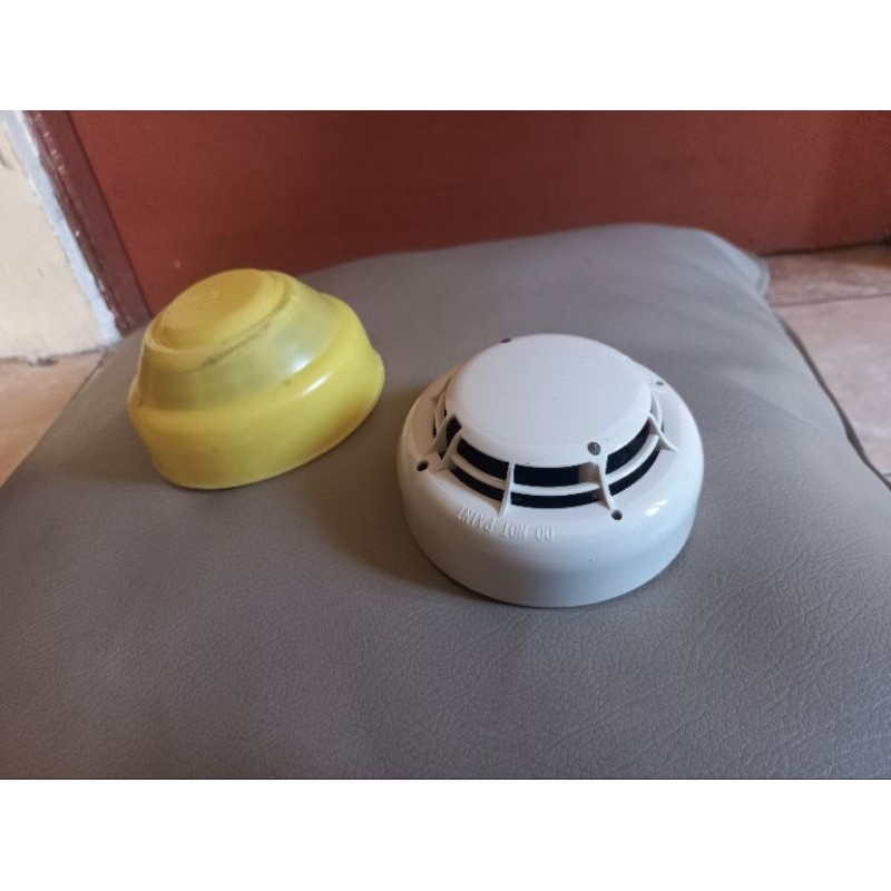 Hochiki smoke detector model ALN-V