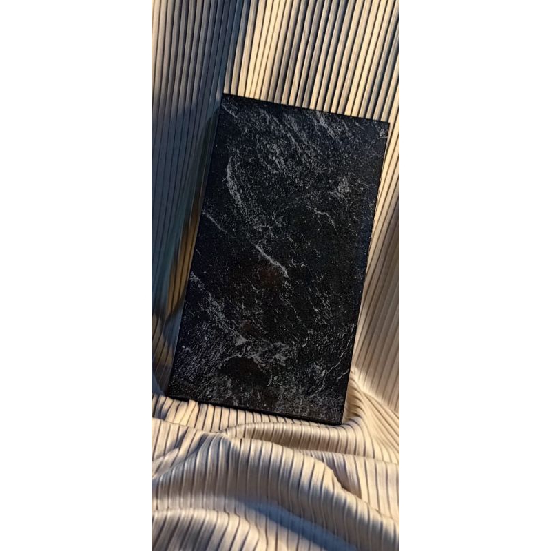 Telenan Kayu HPL Marmer hitam cantik mewah