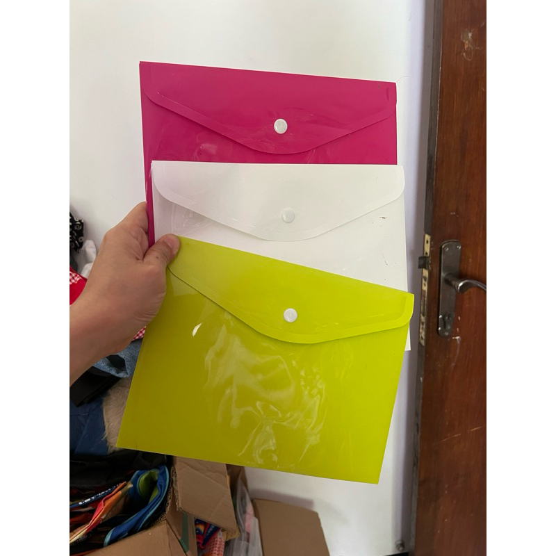 

Ready map set 3 amplop plastik