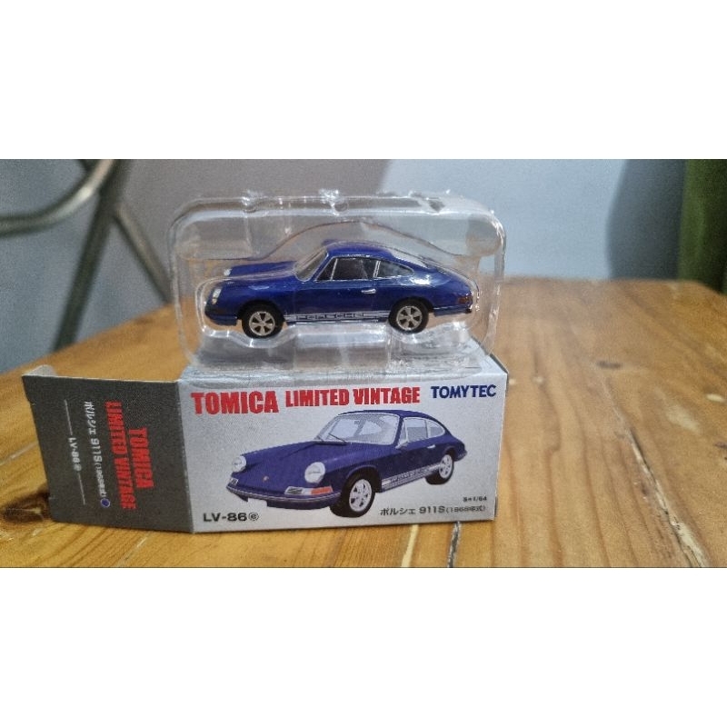 Tomica Limited Vintage LV-86 Porsche 911 Biru