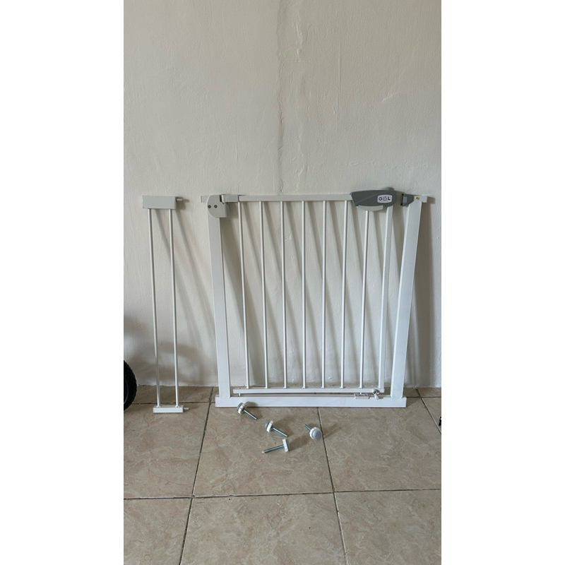 Baby Safety Gate Pagar Anak Merk GOL Preloved
