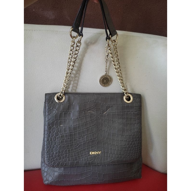 tas rantai DKNY preloved