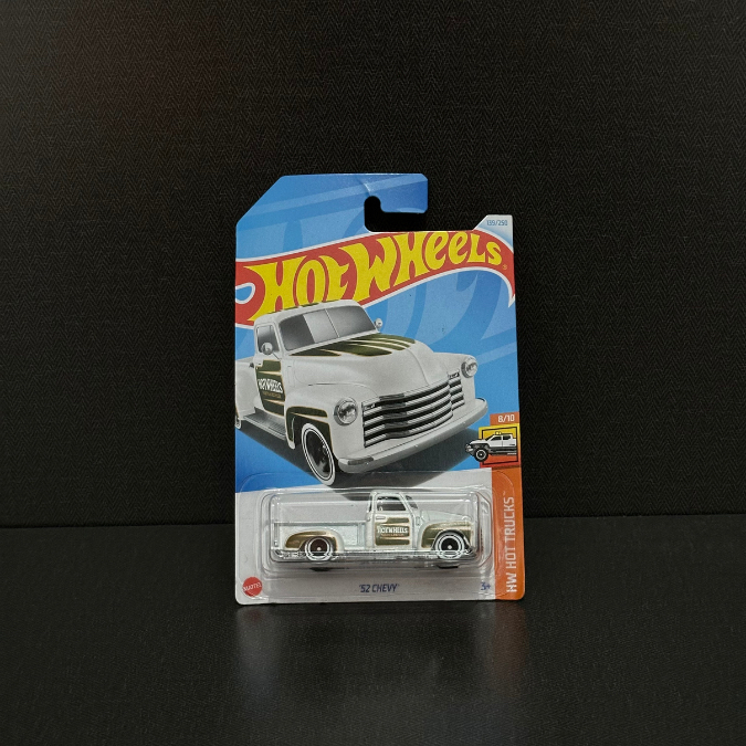 Hotwheels '52 Chevy White