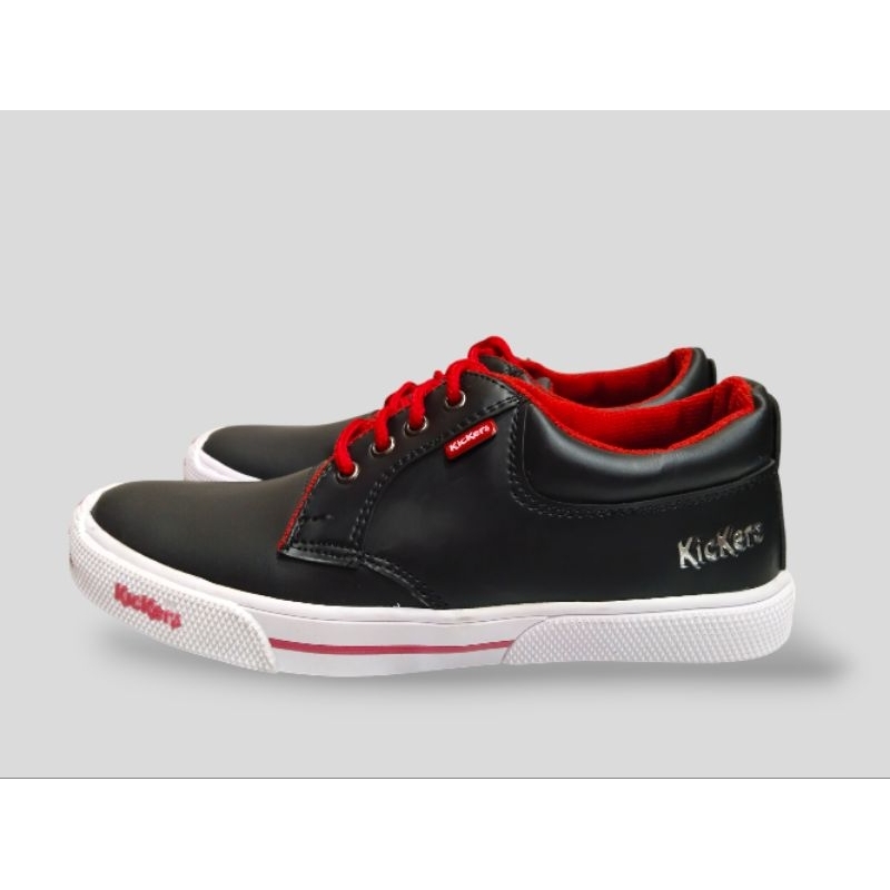 Sepatu Casual Pria Merk Kickers/ Sepatu Tali