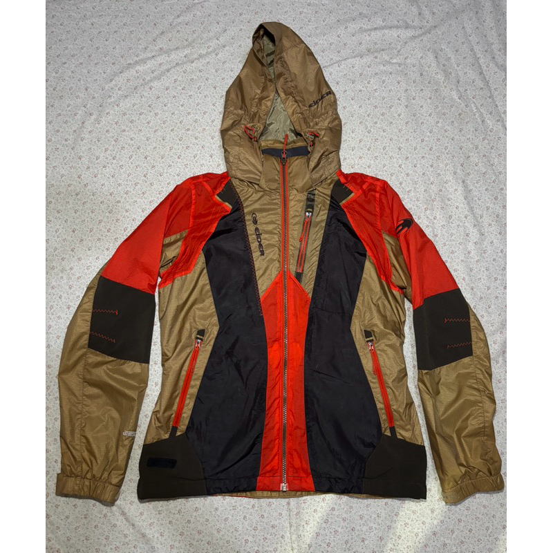 jaket outdoor gorpcore eider