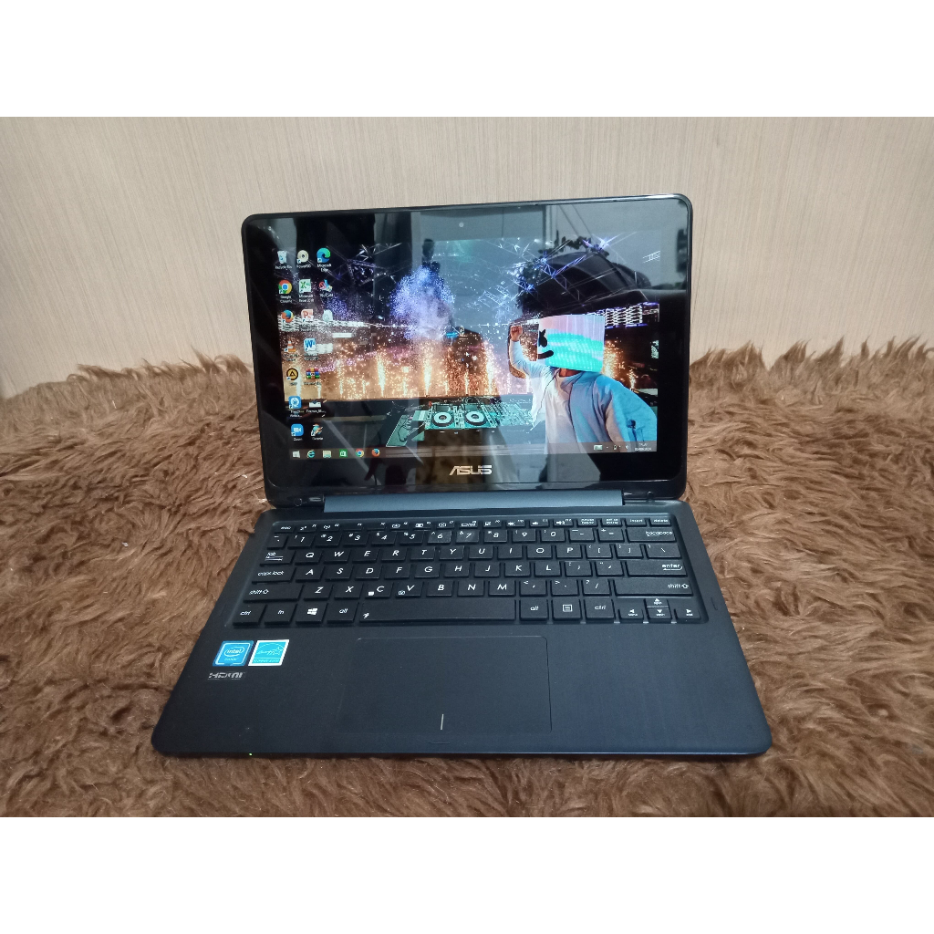 Notebook Asus TP200S TOUCHSCREEN  ram 2gb 64gb ssd MULUS NO MINUS