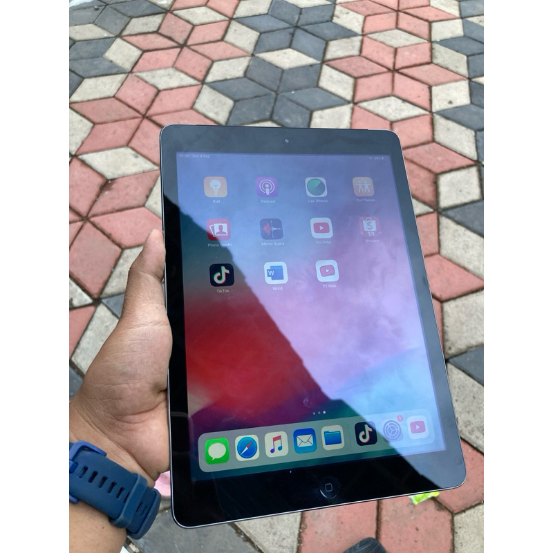 Ipad Air 1 32gb 16gb bypass wifi only
