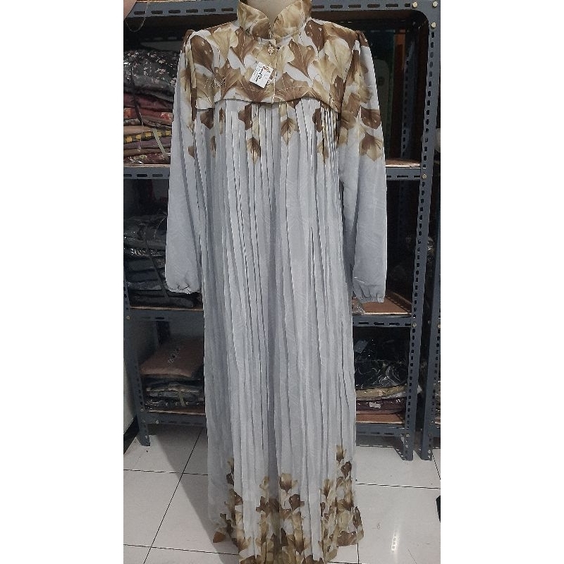 Gamis plisket motif daun