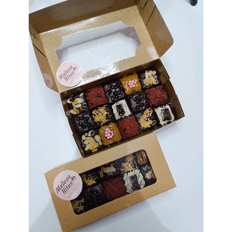 

FUDGY BROWNIES HALF BOX