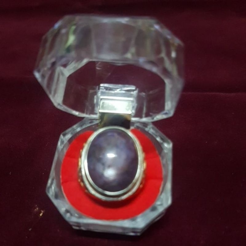 permata ruby daging  tanjania '