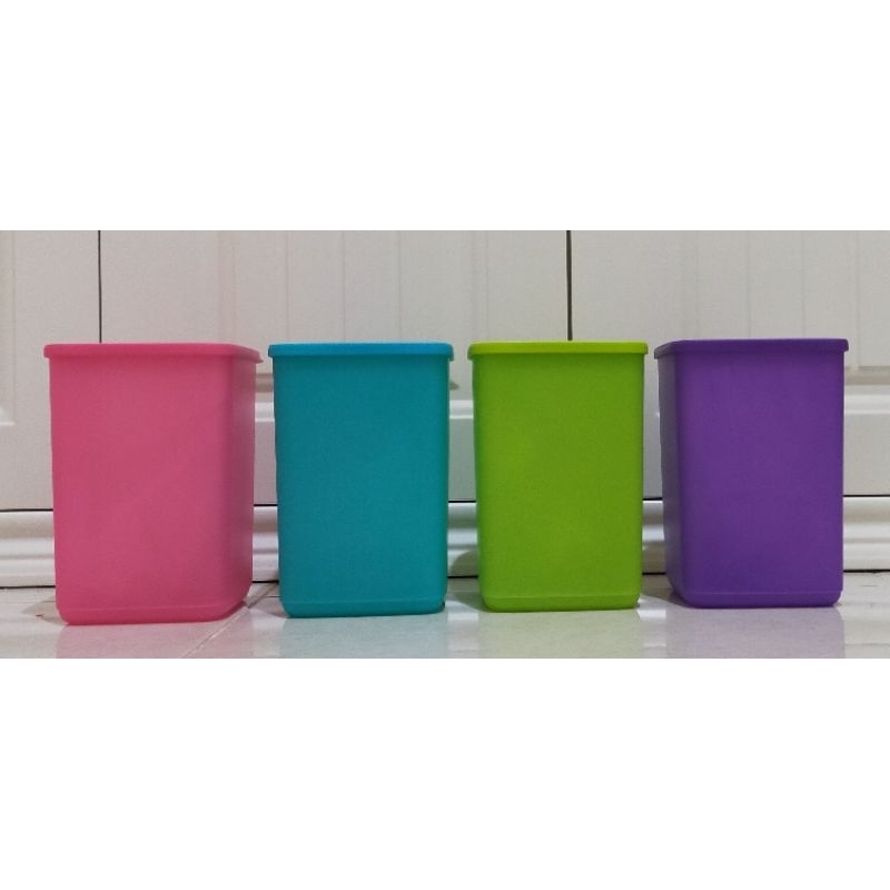Tall Summer Fresh (4) Tupperware/Toples