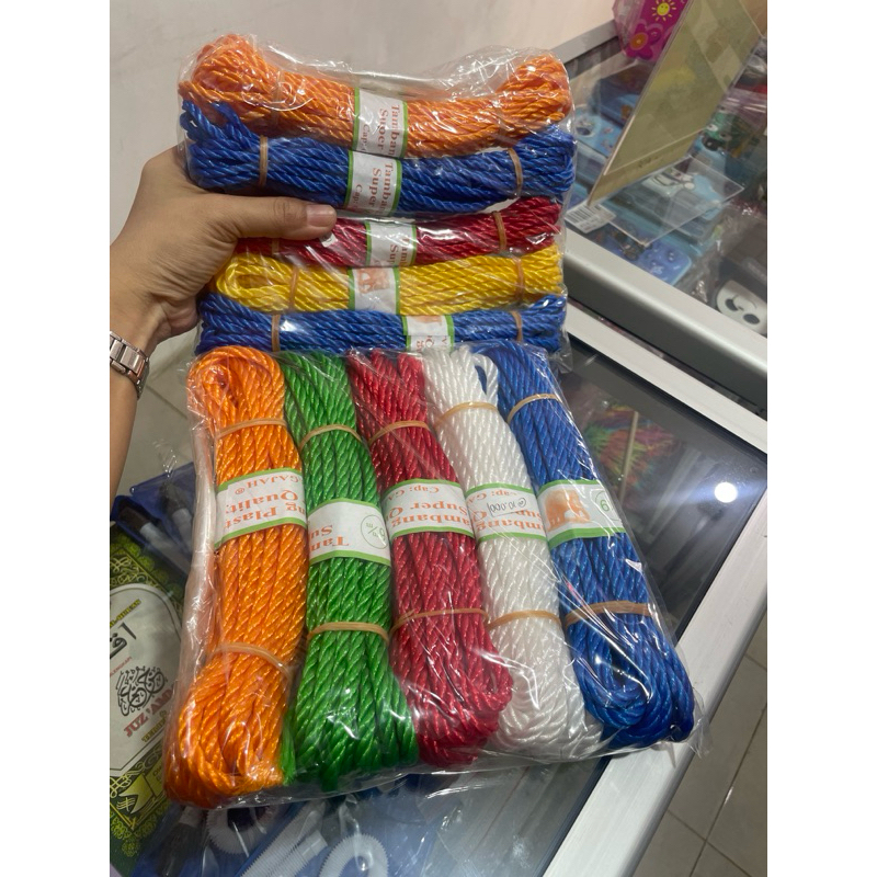 

Tali Tambang Plastik cap Gajah kecil dan besar