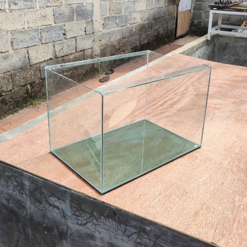 aquarium 70x40x40 dasar 8mm keliling 5mm