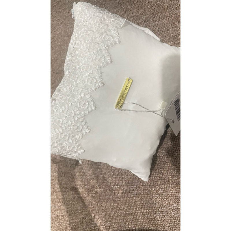 As is Signature Lace Prayer Robe - White