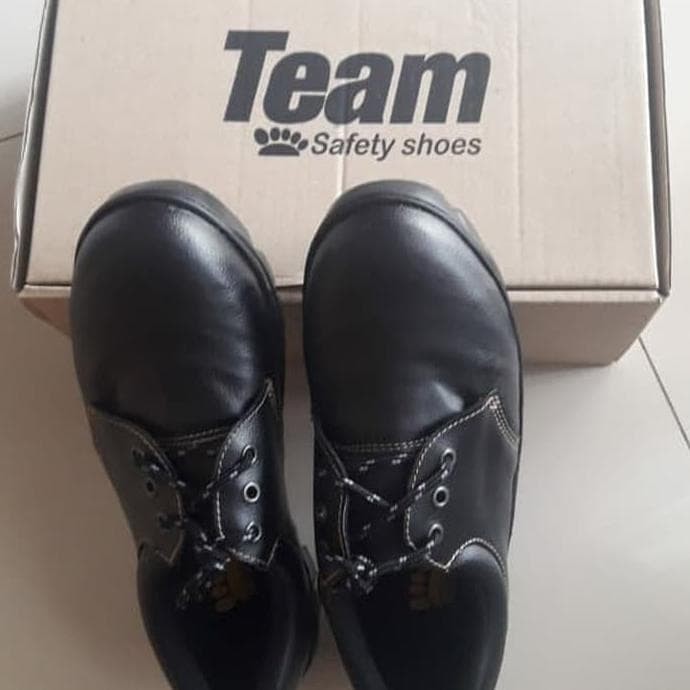 Safety Shoes Team Hitam No/ukuran 38