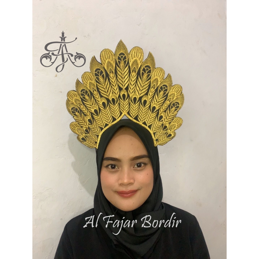 Renda Bordir Siger Tari Kostum Karnaval Motif Bulu Merak